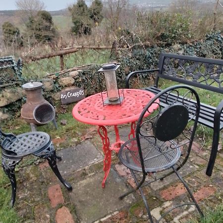 Quarvue Farmhouse, Unique House With Views Of Mournes And Cooleys O Meith Exterior foto